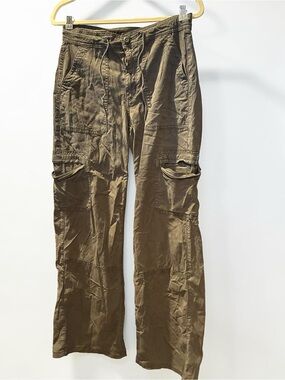 American Eagle Outfitters Olive Green Cargo-Style Pants